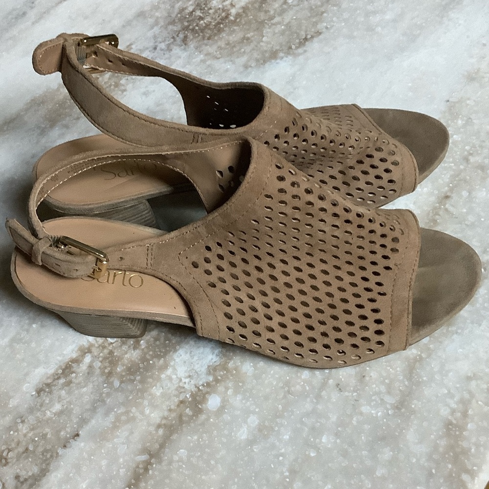 😍Franco Sarto Brown Peep-Toe Heels😍